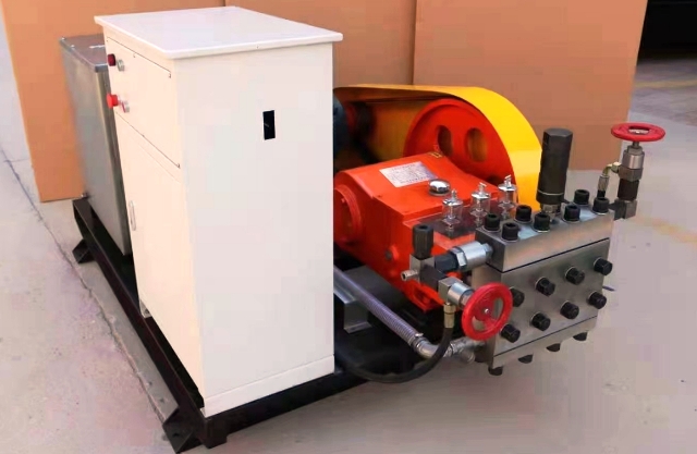 3D-SY200MPa超高压电动试压泵图片1